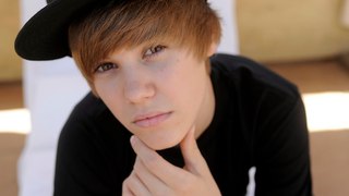 Justin Bieber Tweets Enemy's Phone Number to 4.5 Million Followers